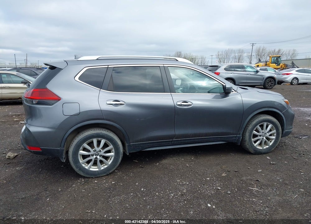 2018 NISSAN ROGUE VIN: KNMAT2MV4JP617844