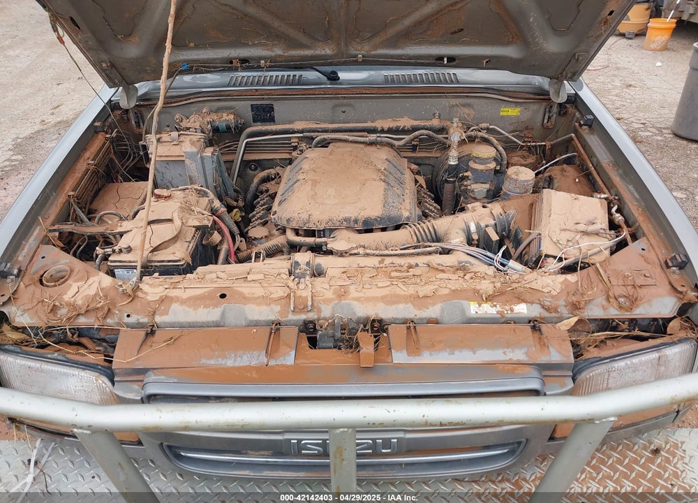 2001 ISUZU TROOPER LIMITED/LS/S VIN: JACDJ58XX17J18173