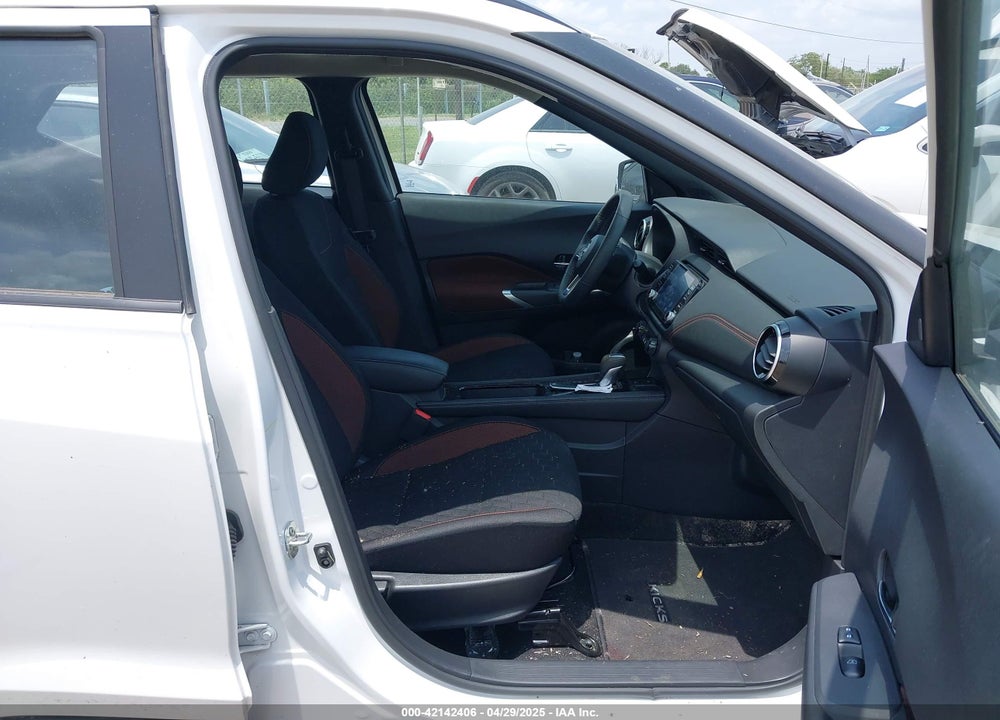 2024 NISSAN KICKS VIN: 3N1CP5DV4RL564801