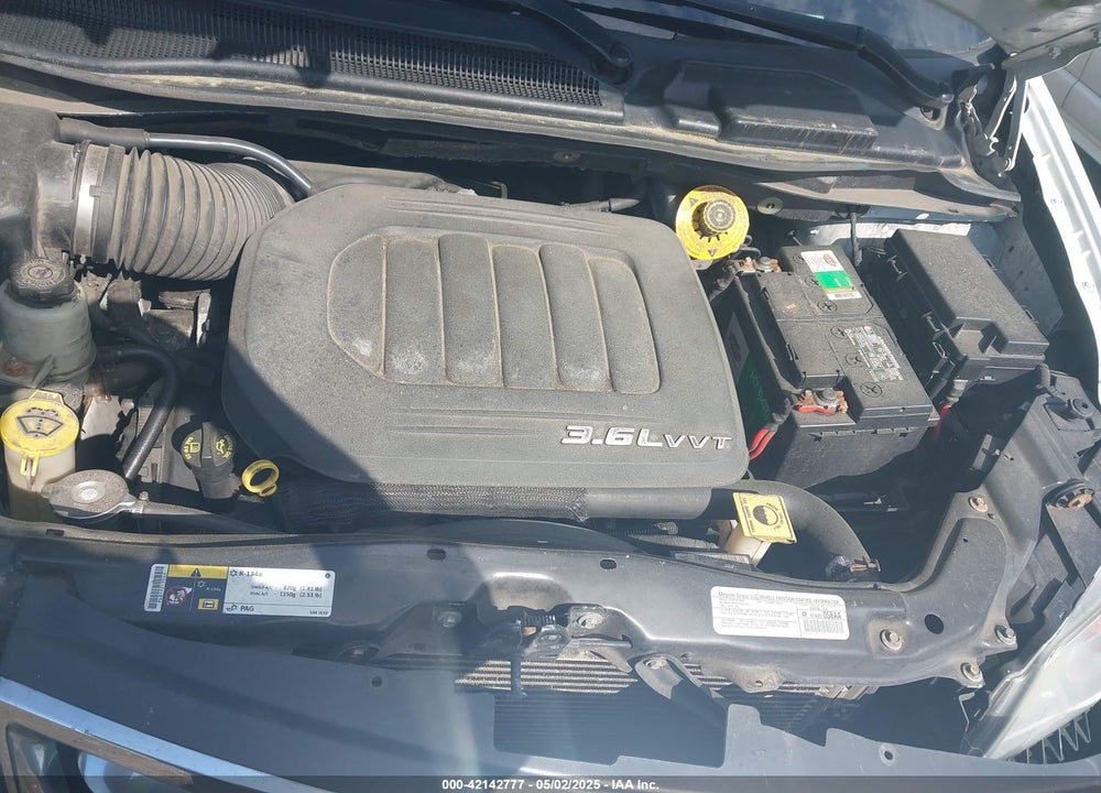 2014 CHRYSLER TOWN & COUNTRY VIN: 2C4RC1BG7ER324459
