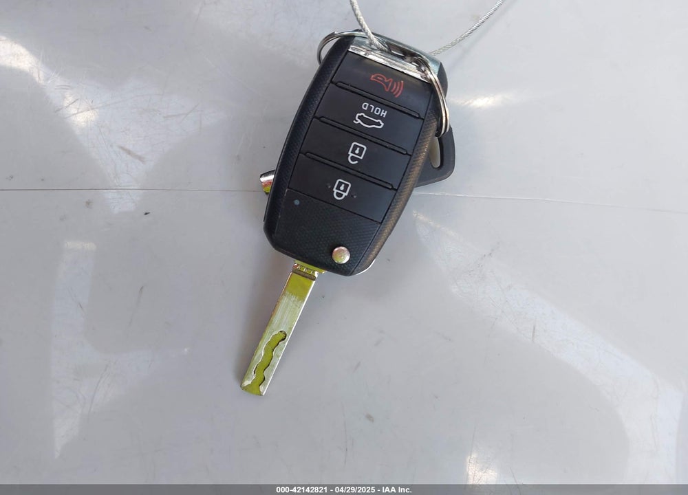 2019 KIA RIO S VIN: 3KPA24AB1KE179729