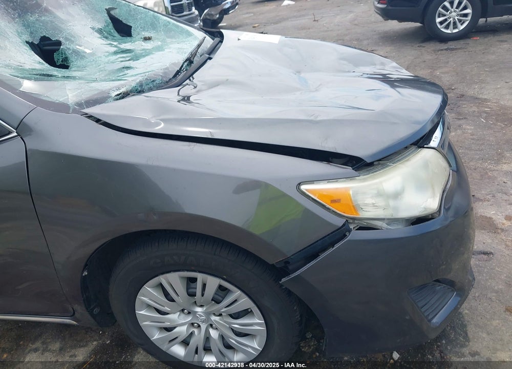 2014 TOYOTA CAMRY LE VIN: 4T1BF1FK3EU302206
