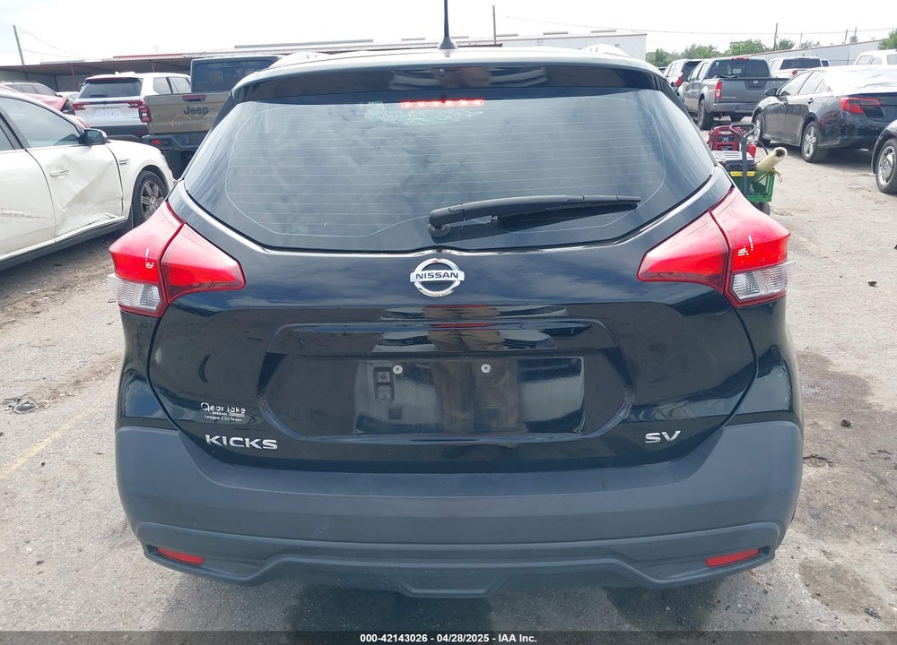 2019 NISSAN KICKS SV VIN: 3N1CP5CU9KL555560