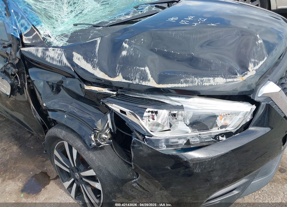 2019 NISSAN KICKS SV VIN: 3N1CP5CU9KL555560