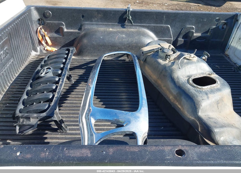 2003 TOYOTA TACOMA VIN: 5TEVL52N33Z258570