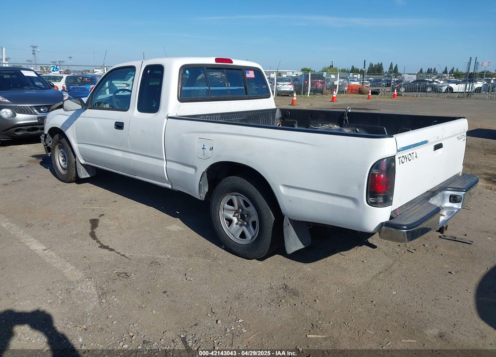 2003 TOYOTA TACOMA VIN: 5TEVL52N33Z258570