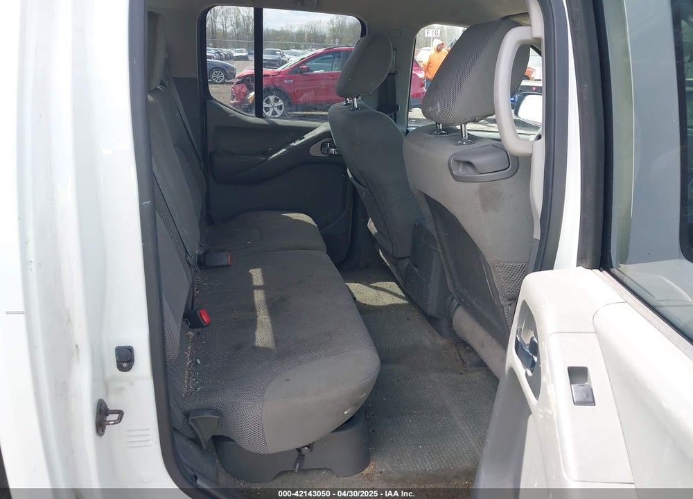 2014 NISSAN FRONTIER VIN: 1N6AD0ER2EN748921