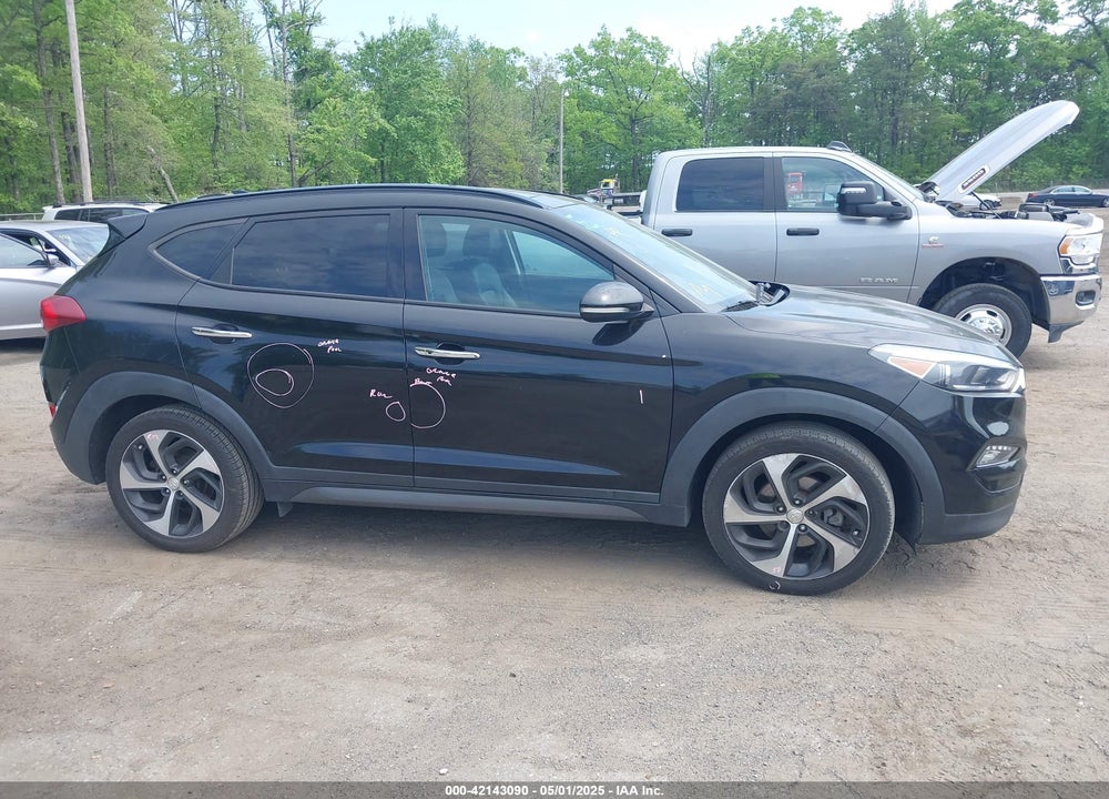 2016 HYUNDAI TUCSON LIMITED VIN: KM8J3CA22GU262307