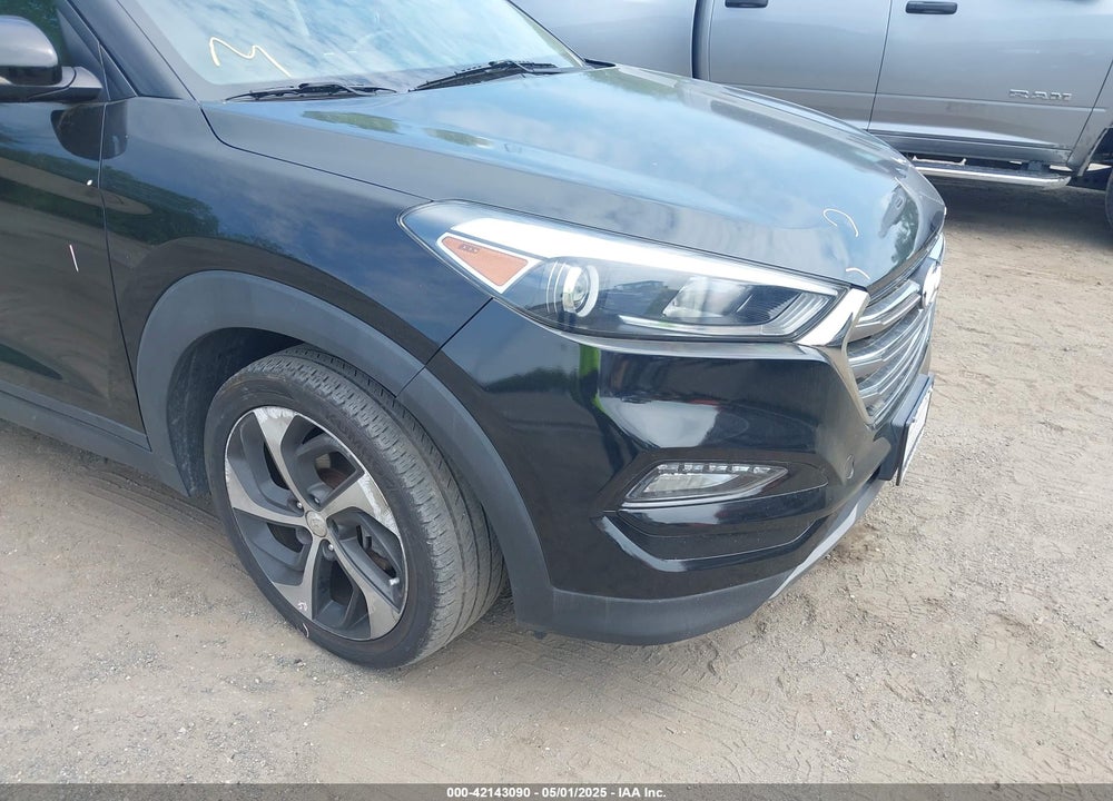 2016 HYUNDAI TUCSON LIMITED VIN: KM8J3CA22GU262307