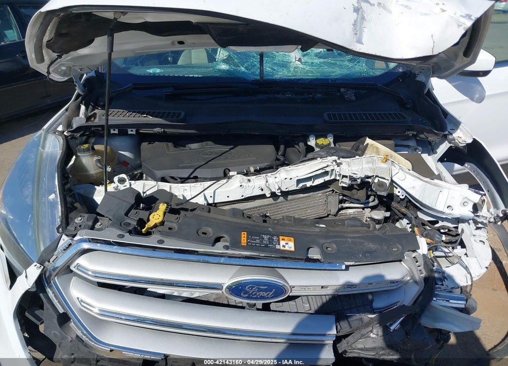2018 FORD ESCAPE VIN: 1FMCU0GD2JUB26232