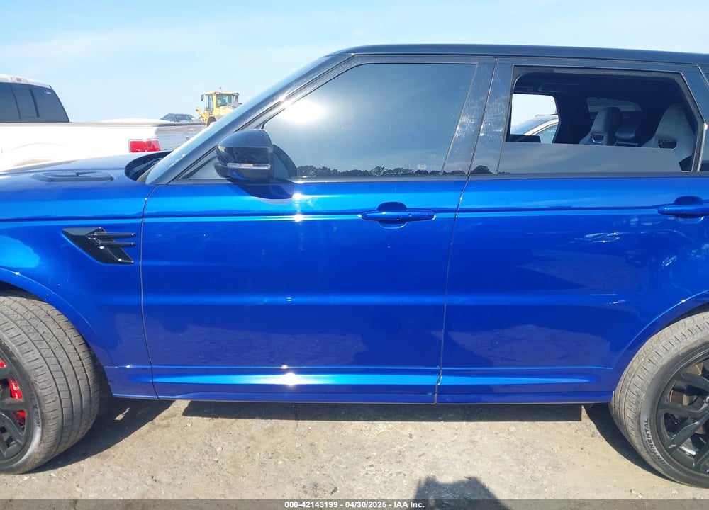 2021 LAND ROVER RANGE ROVER SPORT SVR/SVR CARBON EDITION VIN: SALWZ2RE4MA781110