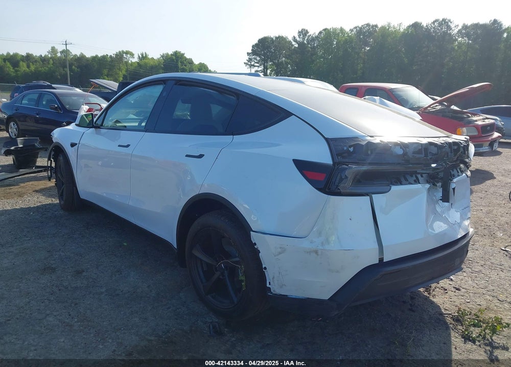 2026 TESLA MODEL Y LONG RANGE/LONG RANGE LAUNCH SERIES VIN: 7SAYGDEE3TA391421