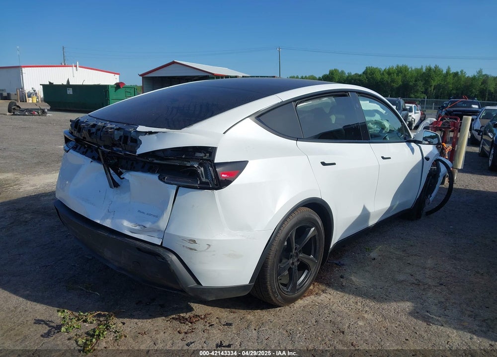 2026 TESLA MODEL Y LONG RANGE/LONG RANGE LAUNCH SERIES VIN: 7SAYGDEE3TA391421
