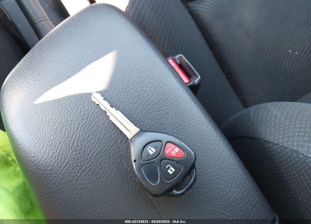 2010 TOYOTA YARIS VIN: JTDBT4K37A1363597