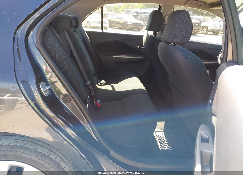 2010 TOYOTA YARIS VIN: JTDBT4K37A1363597
