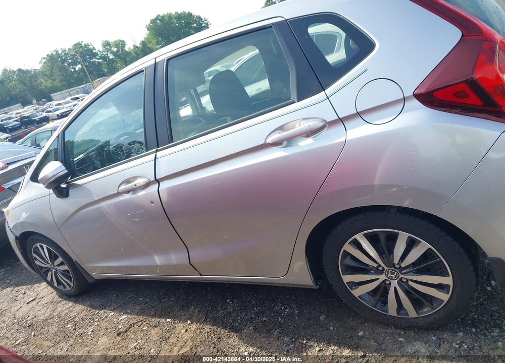 2016 HONDA FIT VIN: JHMGK5H71GS001338