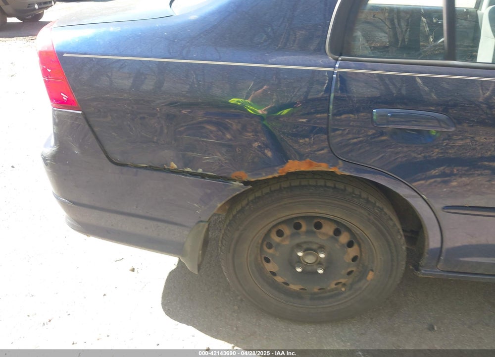 2005 HONDA CIVIC LX VIN: 2HGES165X5H611666