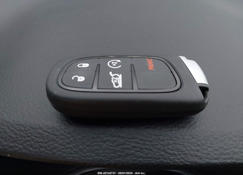 2019 JEEP CHEROKEE ALTITUDE 4X4 VIN: 1C4PJMLB2KD328371