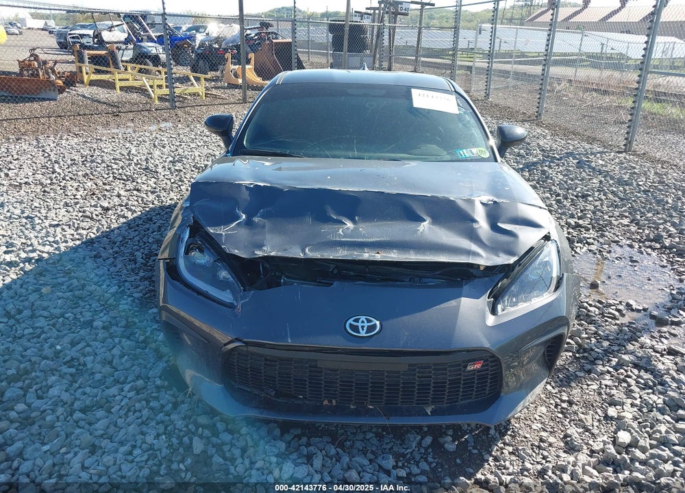2024 TOYOTA GR86 VIN: JF1ZNBE16R9754394