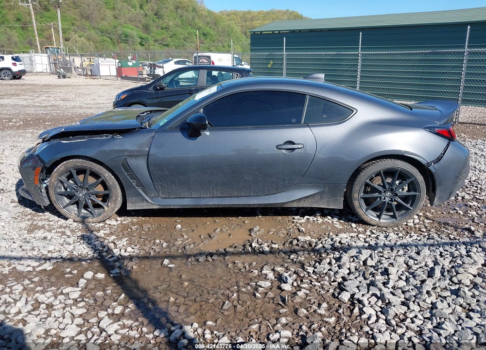 2024 TOYOTA GR86 VIN: JF1ZNBE16R9754394