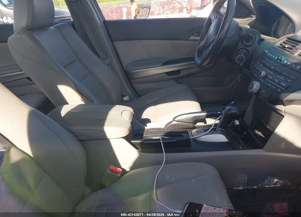 2009 HONDA ACCORD SDN VIN: 1HGCP26809A154167