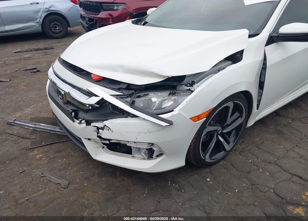 2018 HONDA CIVIC VIN: JHMFC1F30JX025481