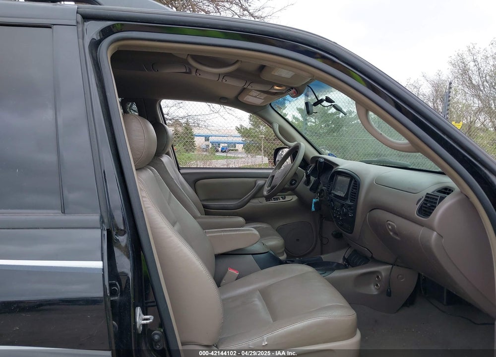 2005 TOYOTA SEQUOIA SR5 V8 VIN: 5TDZT34A65S244002