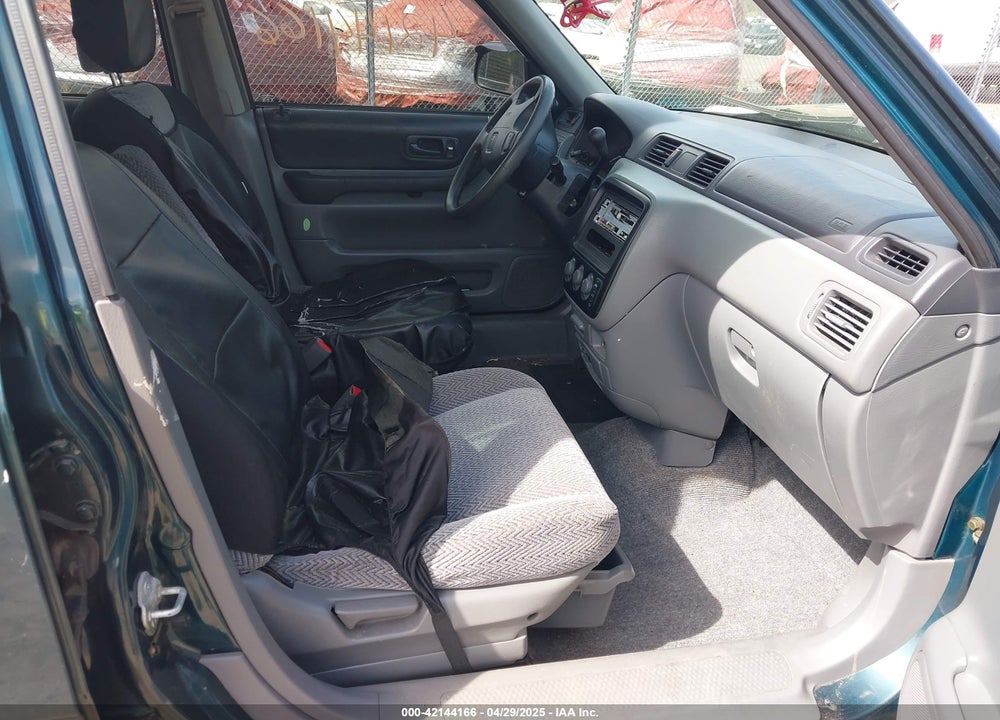1997 HONDA CR-V VIN: JHLRD1859VC015879