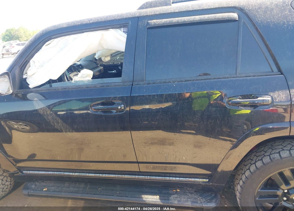 2021 TOYOTA 4RUNNER NIGHTSHADE SPECIAL EDITION VIN: JTECU5JR5M5246848