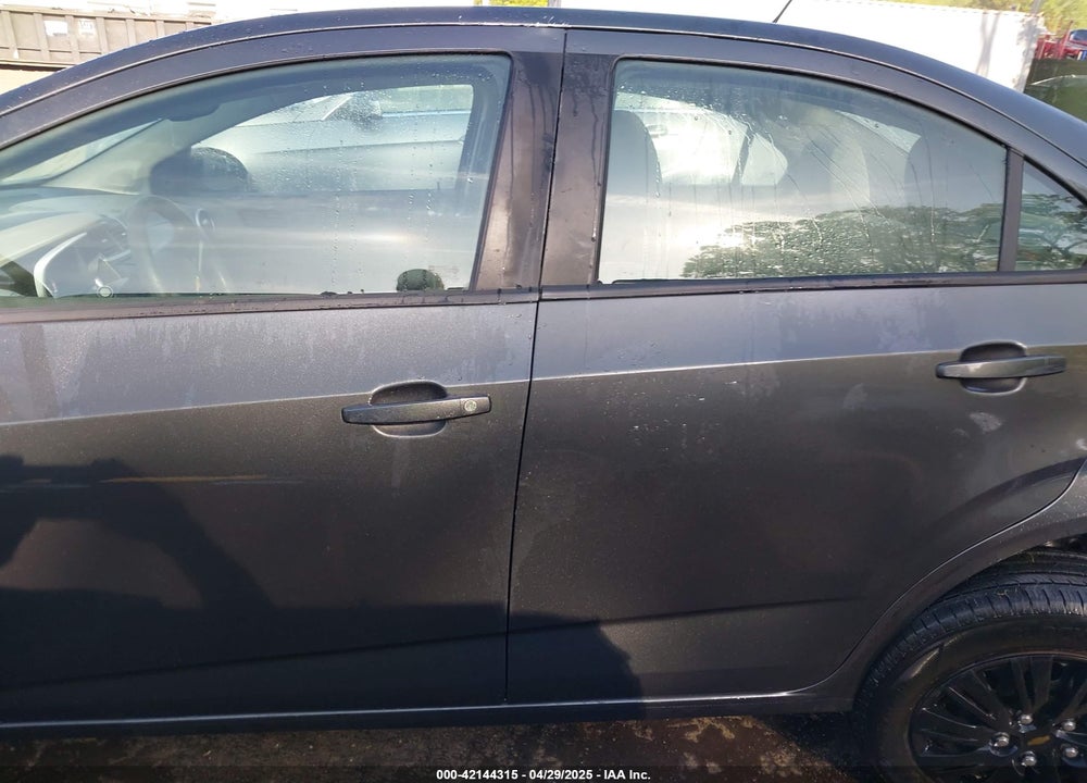 2020 CHEVROLET SONIC FWD  LS VIN: 1G1JB5SB4L4105835