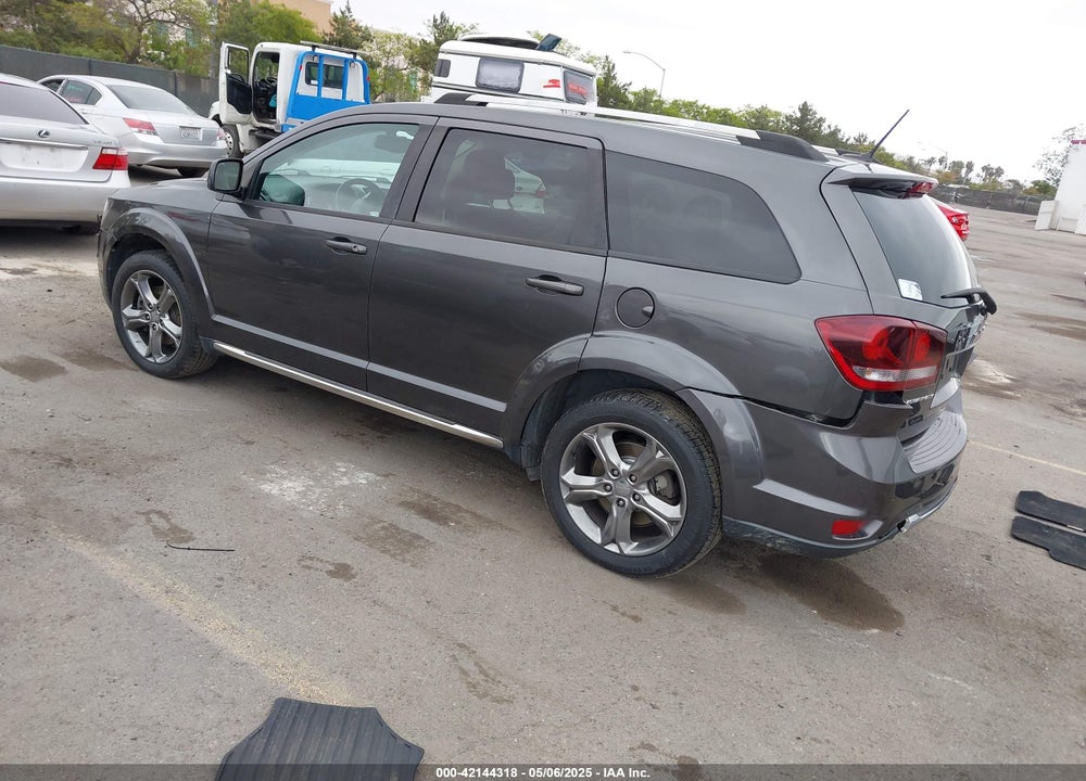 2016 DODGE JOURNEY CROSSROAD PLUS VIN: 3C4PDCGB8GT195371