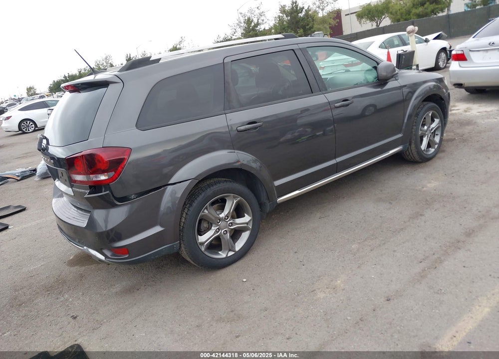 2016 DODGE JOURNEY CROSSROAD PLUS VIN: 3C4PDCGB8GT195371
