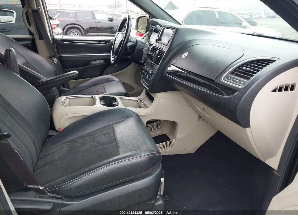 2019 DODGE GRAND CARAVAN VIN: 2C4RDGCG2KR750733