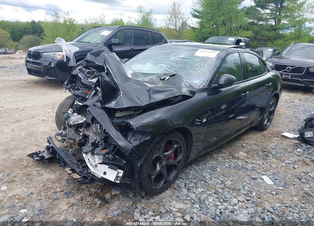 2018 ALFA ROMEO GIULIA VIN: ZARFAEEN5J7597346