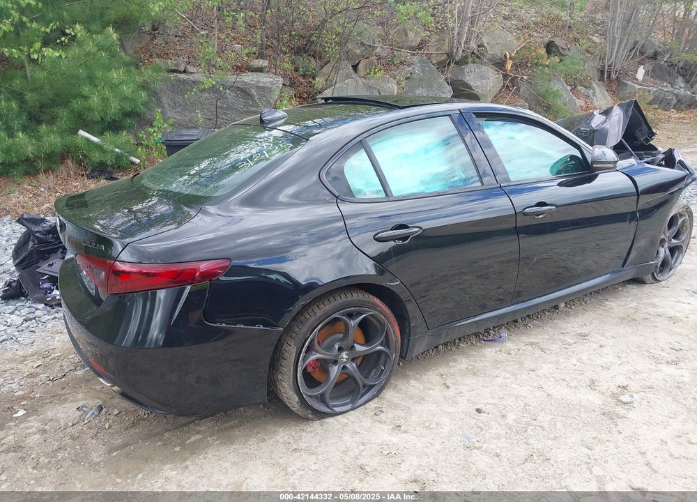 2018 ALFA ROMEO GIULIA VIN: ZARFAEEN5J7597346