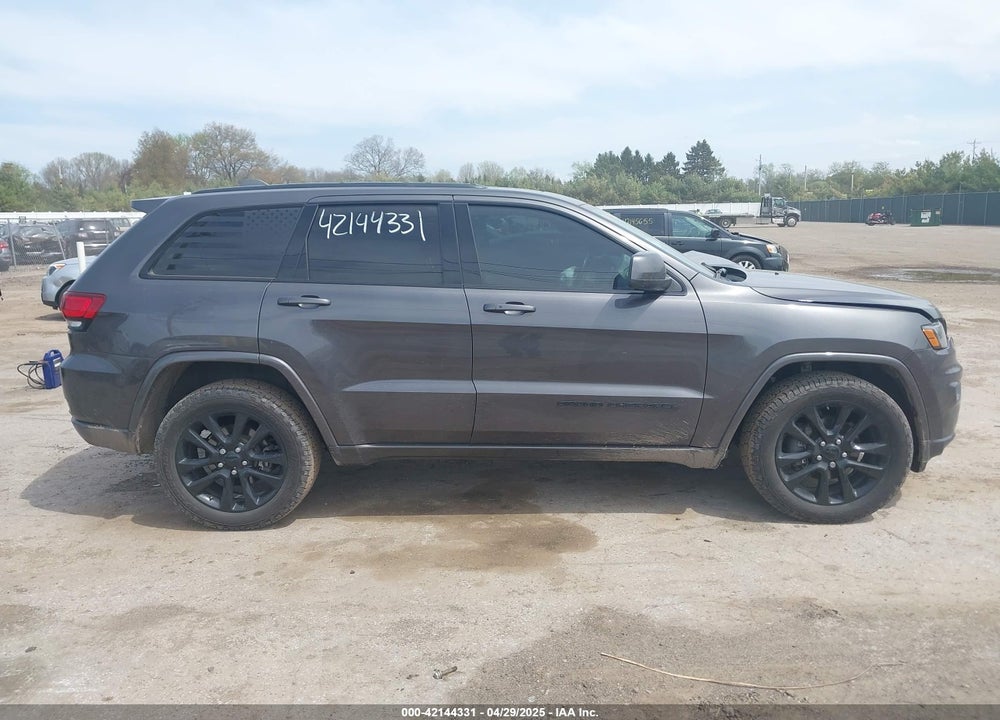 2019 JEEP GRAND CHEROKEE VIN: 1C4RJFAG8KC666043