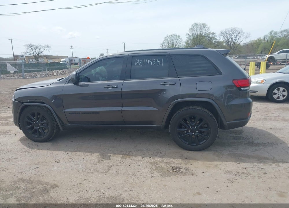 2019 JEEP GRAND CHEROKEE VIN: 1C4RJFAG8KC666043
