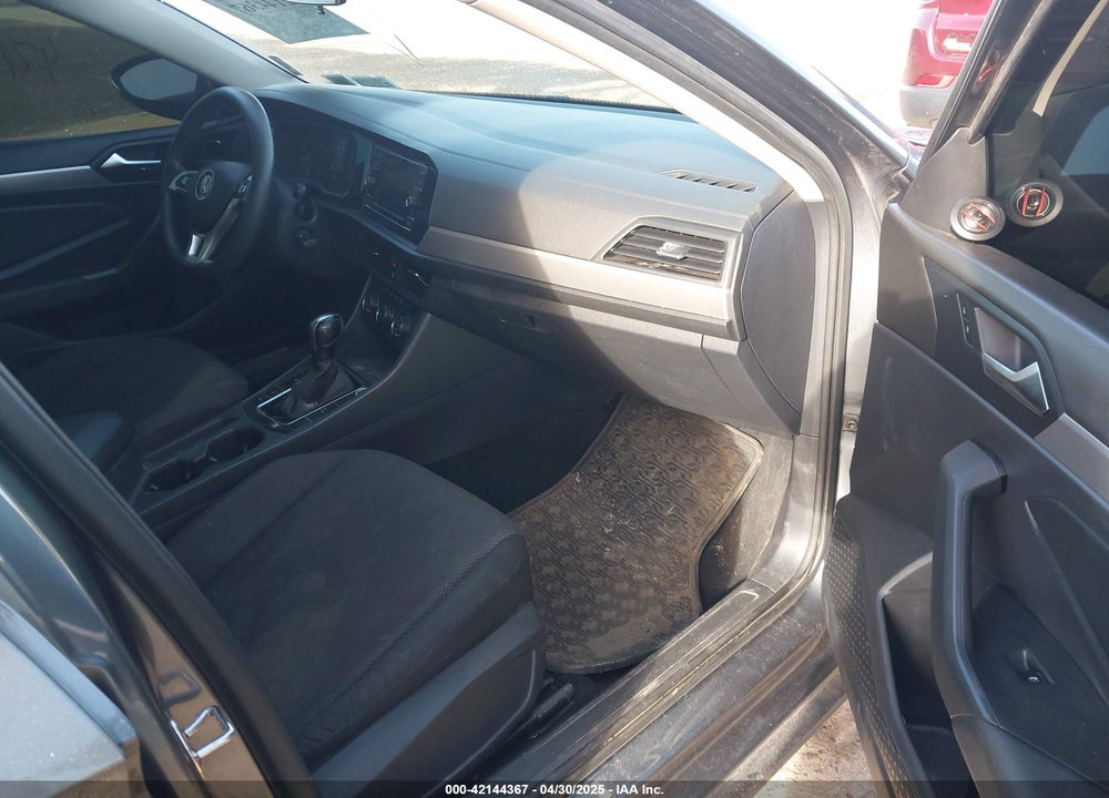 2019 VOLKSWAGEN JETTA VIN: 3VWC57BU1KM053245