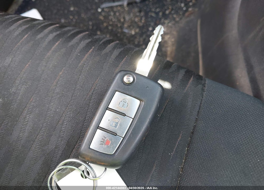 2018 NISSAN ROGUE VIN: 5N1AT2MV1JC742917