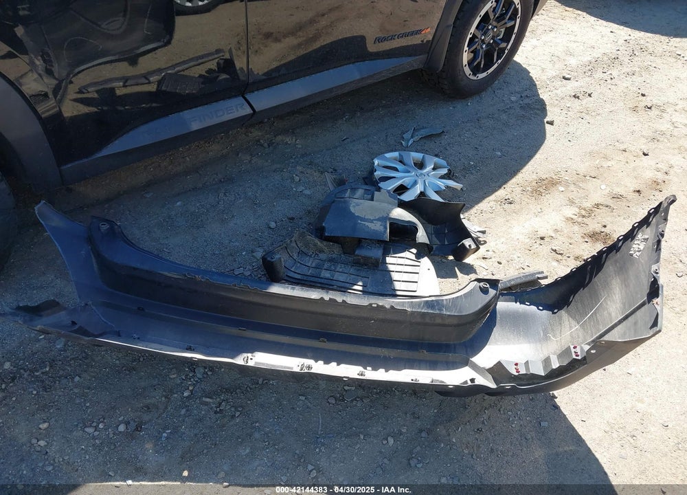 2018 NISSAN ROGUE VIN: 5N1AT2MV1JC742917