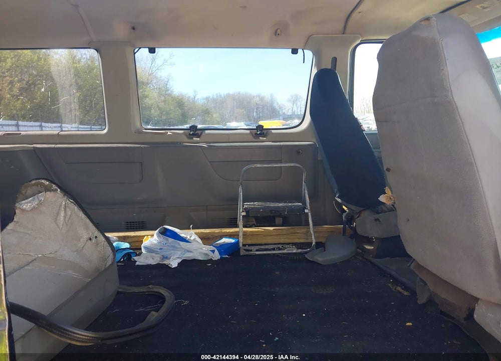 2005 FORD E-350 SUPER DUTY VIN: 1FBNE31L55HB00500