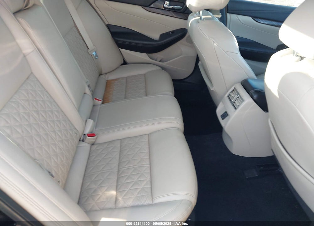 2018 NISSAN MAXIMA VIN: 1N4AA6AP3JC401046
