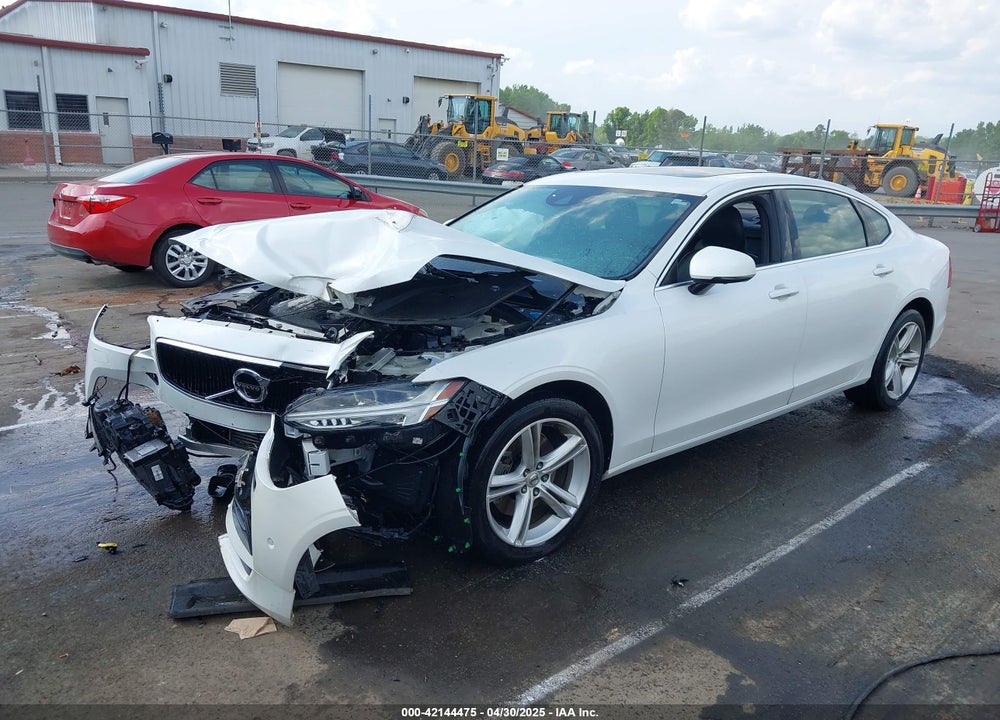 2018 VOLVO S90 VIN: LVY982MK6JP016485