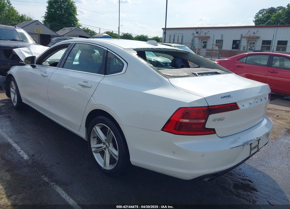 2018 VOLVO S90 VIN: LVY982MK6JP016485