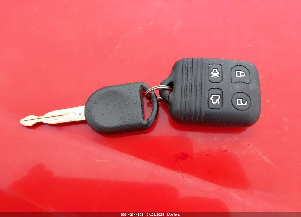 2008 FORD FOCUS VIN: 1FAHP35N88W170982
