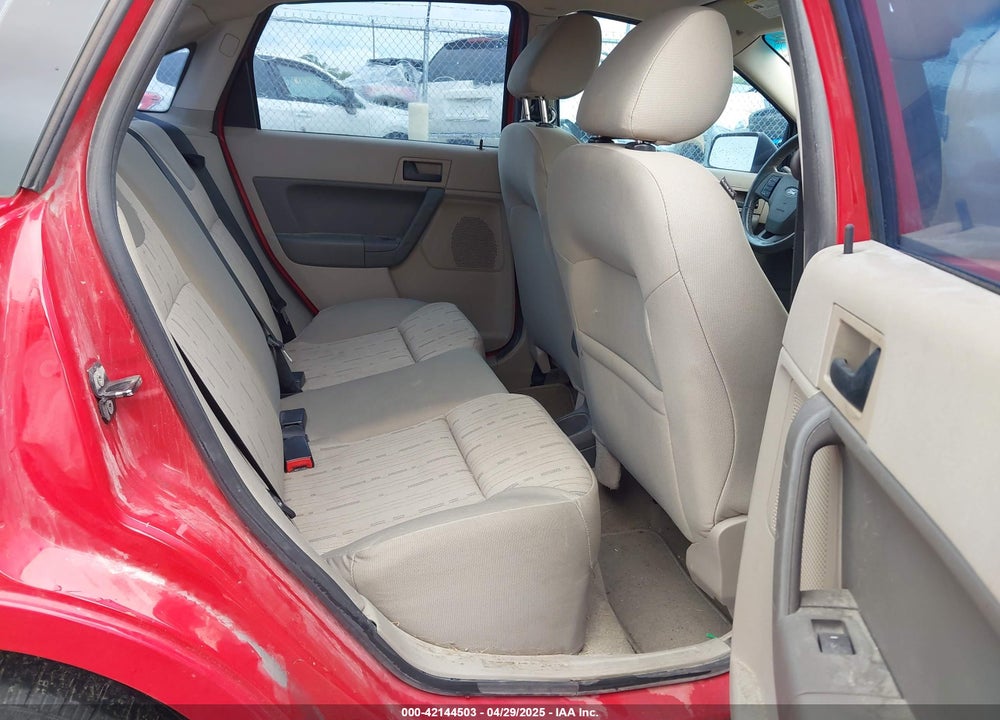 2008 FORD FOCUS VIN: 1FAHP35N88W170982