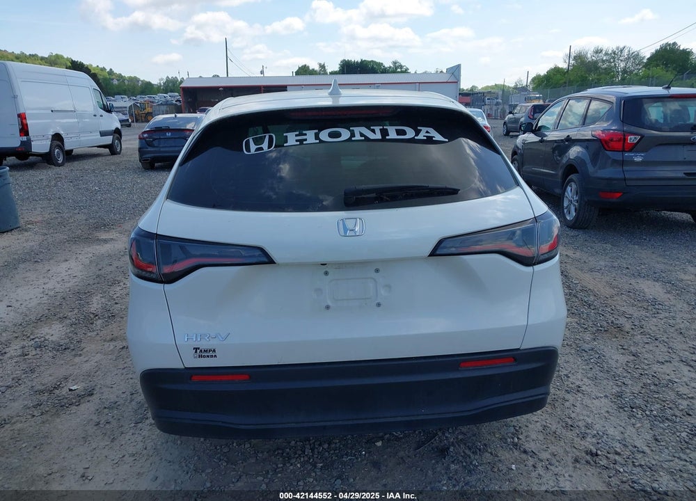 2025 HONDA HR-V VIN: 3CZRZ1H33SM706505