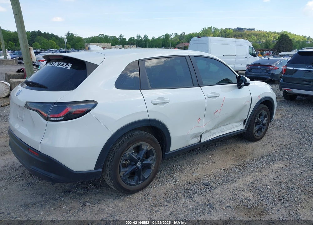 2025 HONDA HR-V VIN: 3CZRZ1H33SM706505
