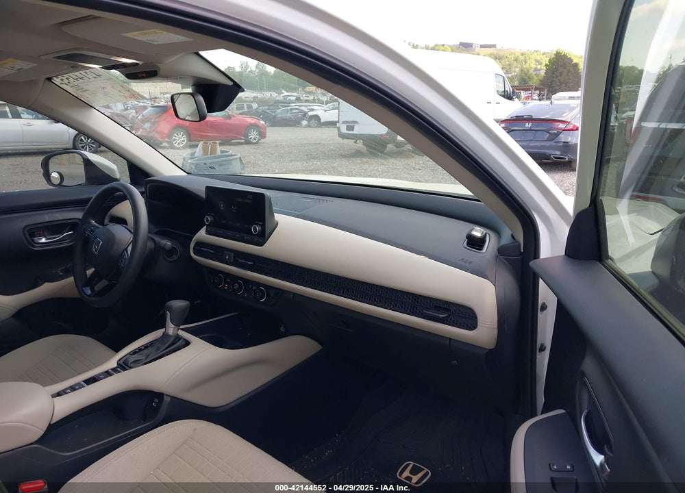 2025 HONDA HR-V VIN: 3CZRZ1H33SM706505