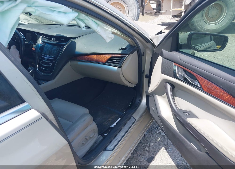 2014 CADILLAC CTS LUXURY VIN: 1G6AR5SX4E0141195